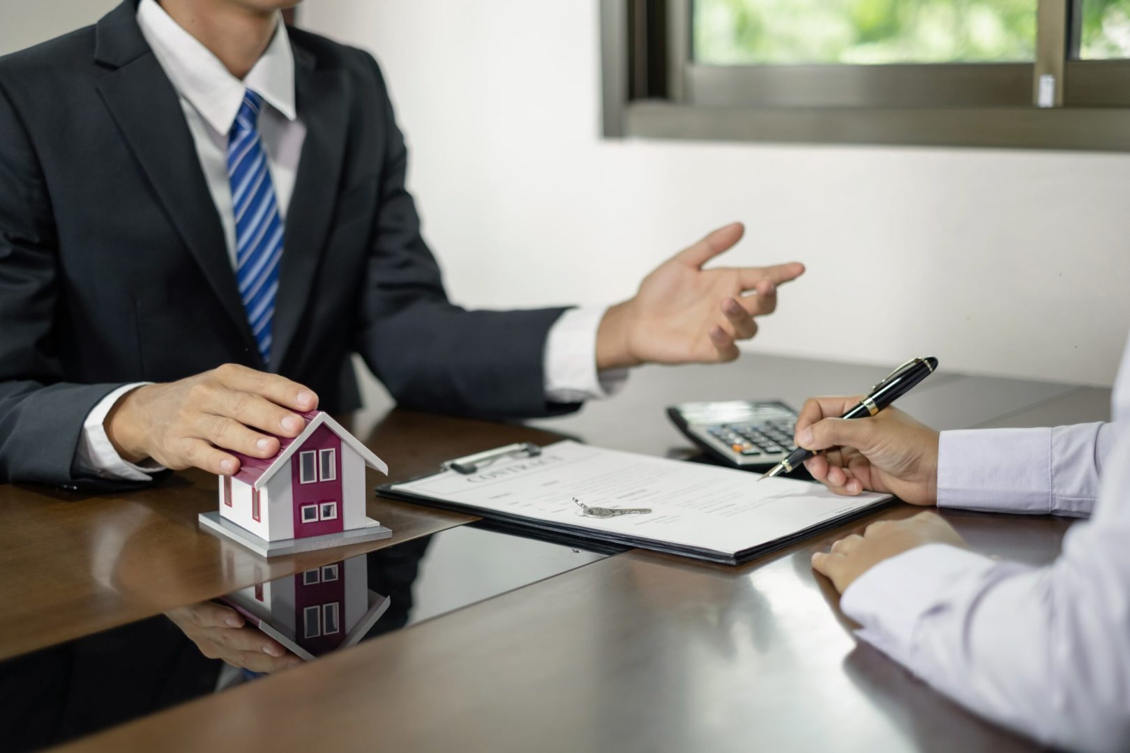 découvrez notre assurance habitation secondaire conçue pour protéger votre maison de vacances ou votre résidence secondaire. profitez d'une couverture adaptée à vos besoins, incluant la protection contre les vols, les dégâts des eaux et bien plus encore, afin de garantir la tranquillité d'esprit lorsque vous n'êtes pas sur place.