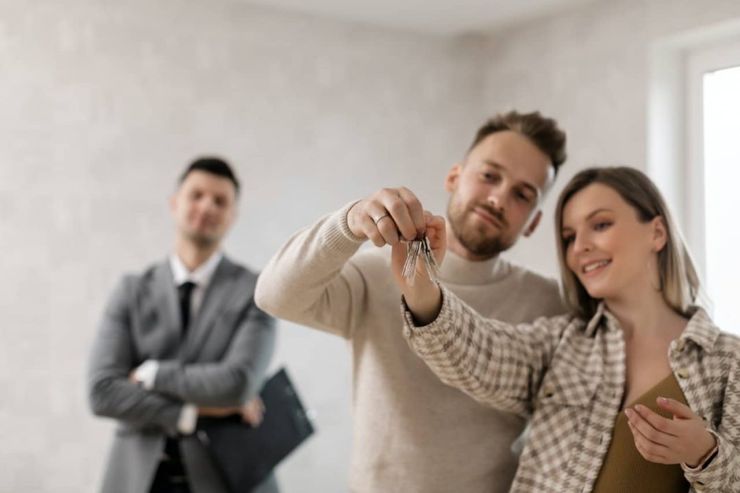 découvrez les meilleures stratégies d'achat de maison et tout ce qu'il faut savoir sur l'assurance habitation pour sécuriser votre investissement immobilier. conseils pratiques, astuces et informations essentielles pour acheter en toute confiance.