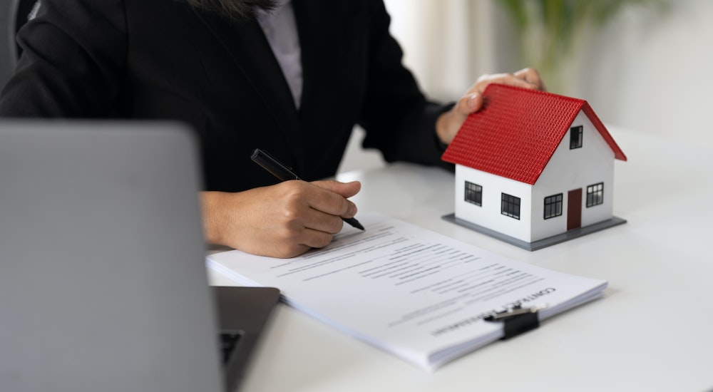 découvrez une clause méconnue d'assurance habitation qui pourrait vous protéger davantage en cas de sinistre. informez-vous pour éviter les mauvaises surprises.