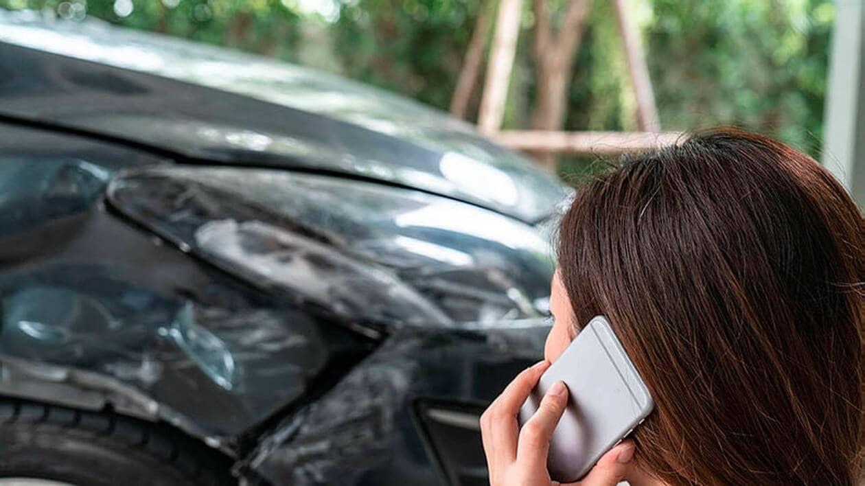 découvrez comment la hausse des primes d'assurance profite aux courtiers et impacte le marché, avec des conseils pour bien choisir votre couverture.