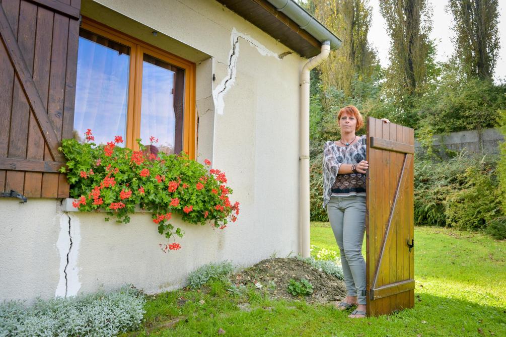 découvrez pourquoi 125 000 logements du puy-de-dôme sont à risque à cause des maisons fissurées, et quelles solutions envisager pour protéger votre habitation.